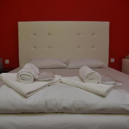 Vila Lunar Lux Hotel Krusevac Bagian luar foto